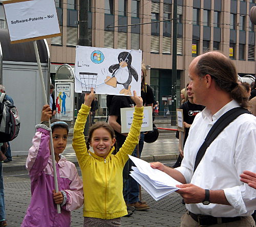 © www.linux-praktiker.de: Demonstration gegen Software-Patente